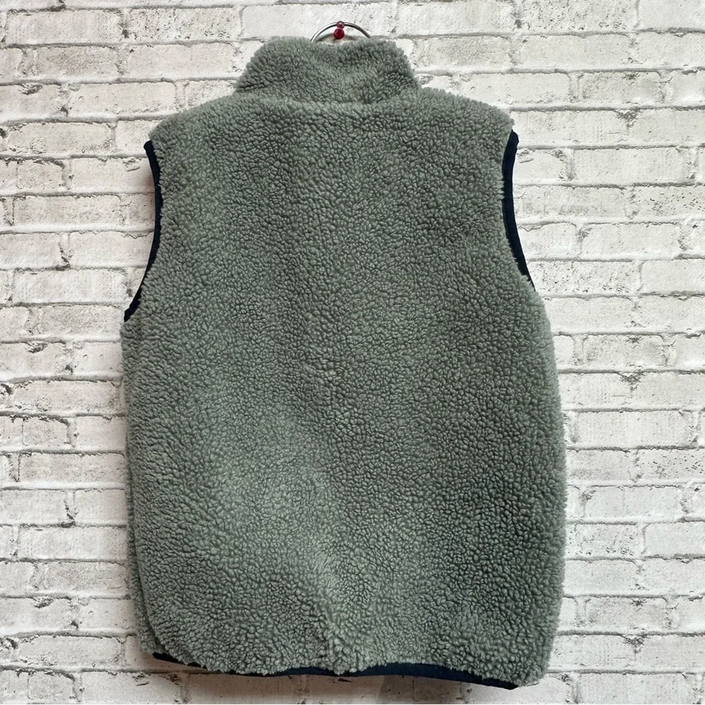 OshKosh BGosh Gray Sherpa Toddler Boys Size 4 Vest Navy Trim Lined Pockets